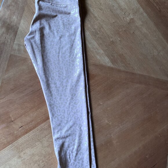 Zyia Leppard Crop Leggings - Picture 2 of 3